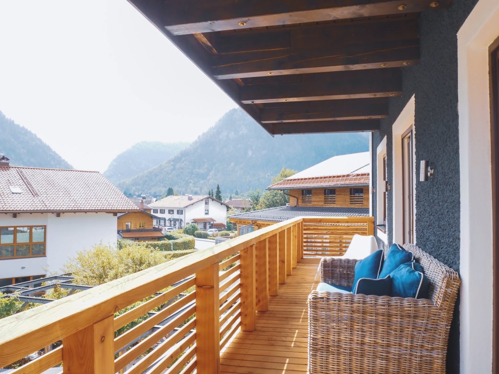 Alpenliebe Premium-Suite Balkon mit Sauna